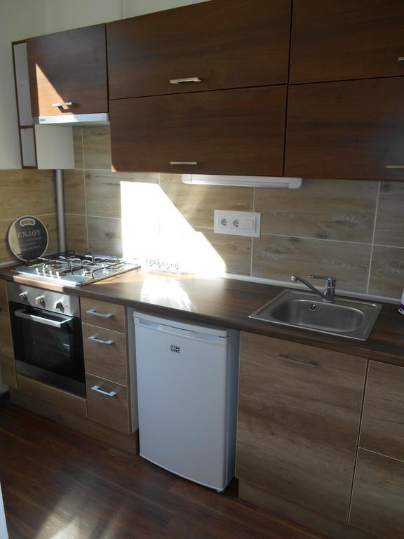 Akos Apartman Apartment Eger Exterior photo